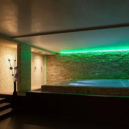 4号温迪spa&健康酒店 酒店 3*