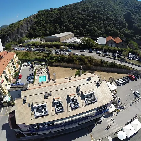 4号温迪spa&健康酒店 3*