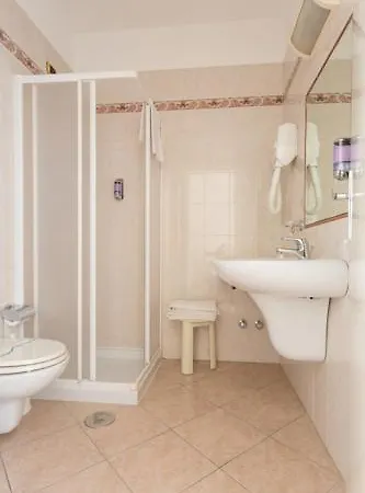 酒店 4号温迪spa&健康酒店 东塞斯特里