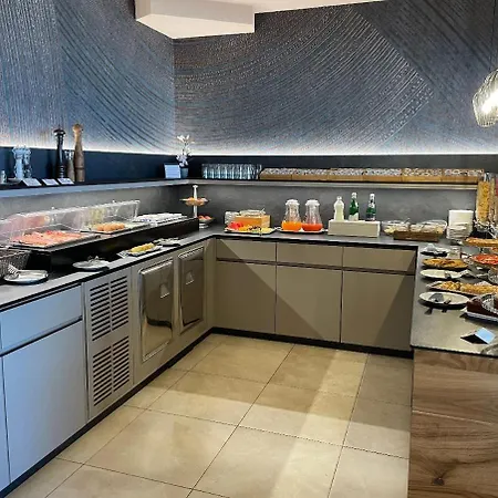 Hotell 4 Venti & Wellness 3*