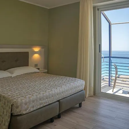 4 Venti & Wellness Hotel 3*
