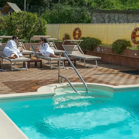 4号温迪spa&健康酒店 东塞斯特里