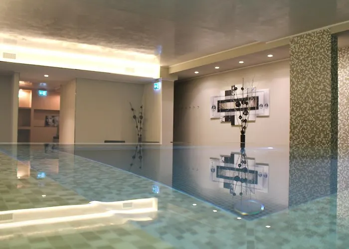 4 Venti & Wellness ホテル 3*