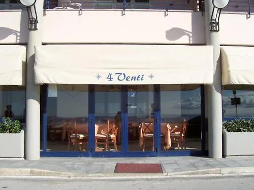 4 Venti & Wellness ホテル 3*