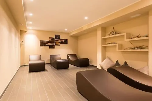 ホテル 4 Venti & Wellness 3*