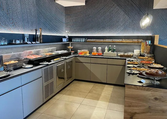 ホテル 4 Venti & Wellness 3*